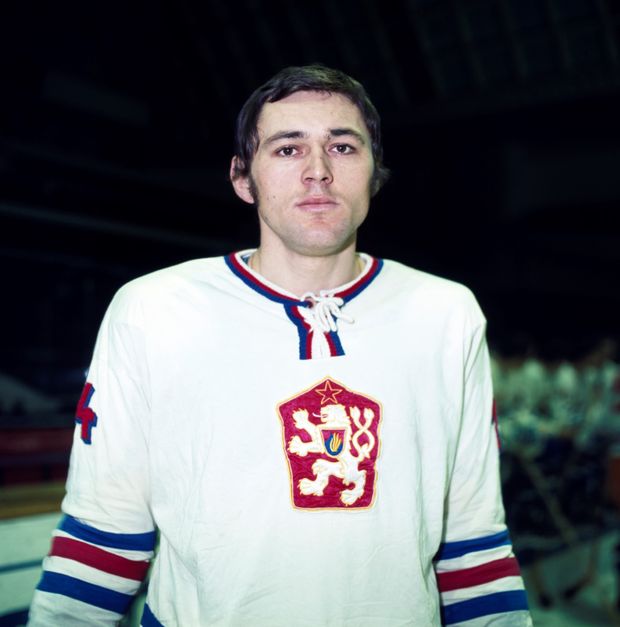 Bývalý útočník Václav Nedomanský (na snímku z roku 1972) bude 12. listopadu 2019 uveden do hokejové Síně slávy v Torontu jako druhý Čech po brankáři Dominiku Haškovi. Bývalý útočník Václav Nedomanský (na snímku z roku 1972) bude 12. listopadu 2019 uveden do hokejové Síně slávy v Torontu jako druhý Čech po brankáři Dominiku Haškovi.