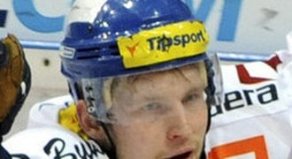 Češi v KHL rozhodli o výhře Chabarovsku, Vrána nastřílel hattrick