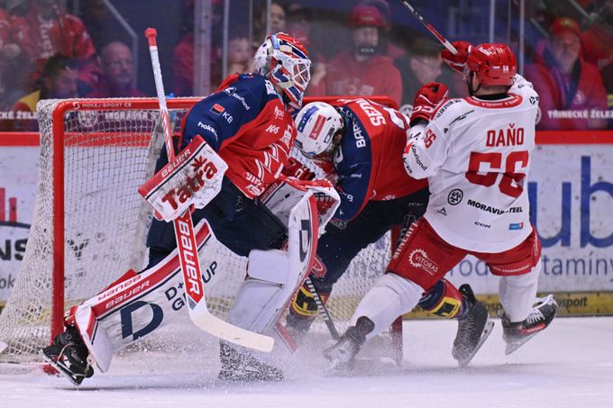 Oceláři jsou ve hře! Krádeže gólmanů i další památný obrat. A promeškaná výzva Dynama? Oceláři jsou ve hře! Krádeže gólmanů i další památný obrat. A promeškaná výzva Dynama?