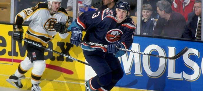 2000: Dnes je ikonou Bostonu, v NHL ale začínal v New Yorku