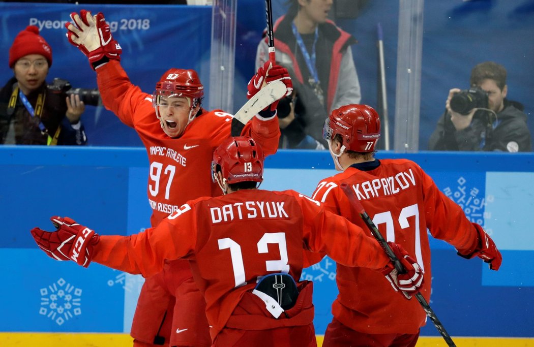 Nikita Gusev dal gól na 2:1 a minutu před koncem vyrovnal na 3:3!