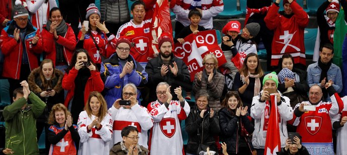 Švýcarští fanoušci si užili pořádnou gólovou nadílku do korejské sítě