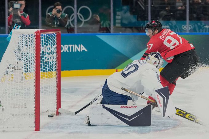 ONLINE: Kanada rozdrtila Francii 10:2! Olesen opět pálí za Dánsko (1+1) ONLINE: Kanada rozdrtila Francii 10:2! Olesen opět pálí za Dánsko (1+1)