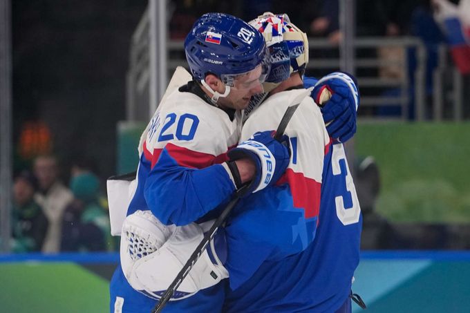 Paráda, ne? smál se Tatar po skalpu Finů. Černák: Přece s nimi v kuse nebudeme prohrávat Paráda, ne? smál se Tatar po skalpu Finů. Černák: Přece s nimi v kuse nebudeme prohrávat