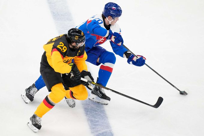 Hokej ONLINE: Slovensko - Německo 0:0. Slafkovský a spol. hrají proti Draisaitlovi Hokej ONLINE: Slovensko - Německo 0:0. Slafkovský a spol. hrají proti Draisaitlovi