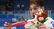Juraj Slafkovský se svým olympijským bronzem. Kolikátý bude vybrán na letošním draftu NHL?