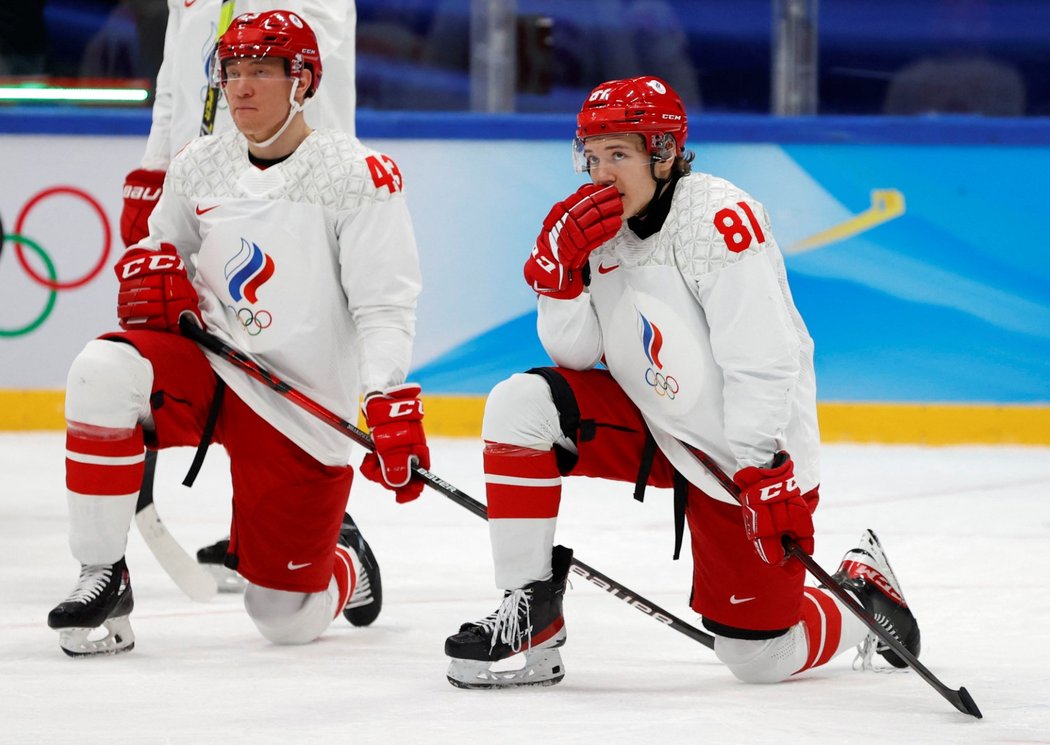 Na ZOH byli Rusové nešťastní z druhého místa. Teď by za takové umístění na akci pod záštitou IIHF asi dali cokoliv