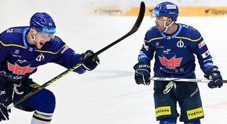 Kondelík má na NHL a v Motoru není sám, tvrdí Simon. Zůstane v týmu?