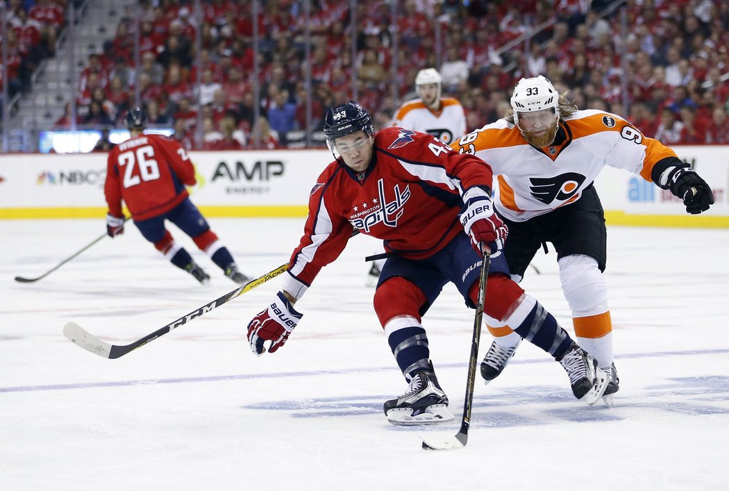 Útočník Flyers Jakub Voráček neprožil šťastný vstup do série prvního kola Stanley Cupu proti Washingtonu