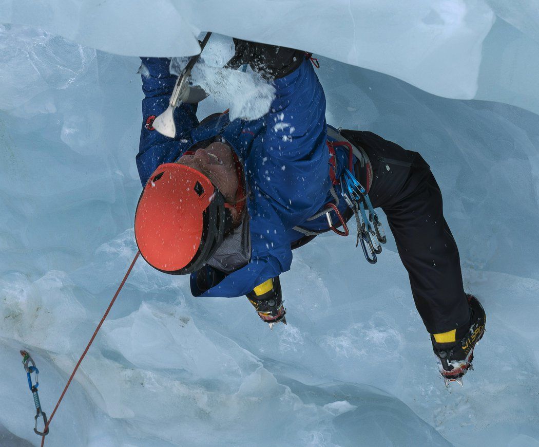 Marek Holeček při každé expedici riskuje život a dobrovolně ztratí v extrémních výškách a mrazech až osm kilo svalové hmoty.