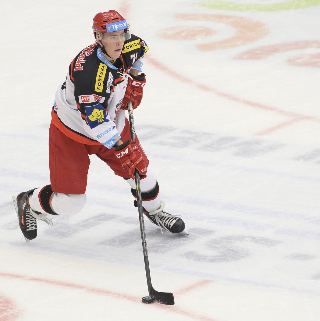 O českého obránce Filipa Hronka bude na draftu NHL zájem