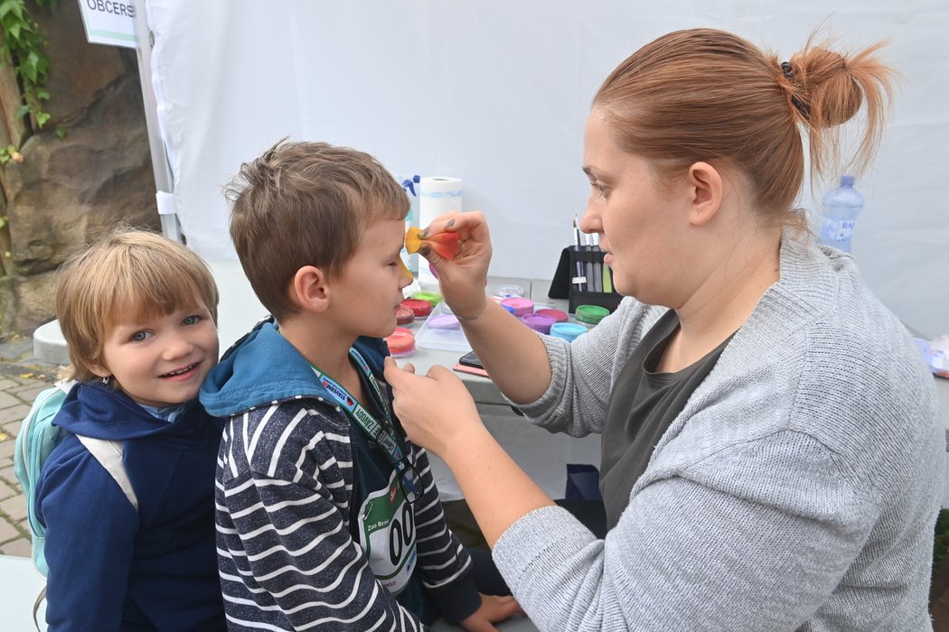 Na iSport life běhu v Brně se dobře bavily všechny generace