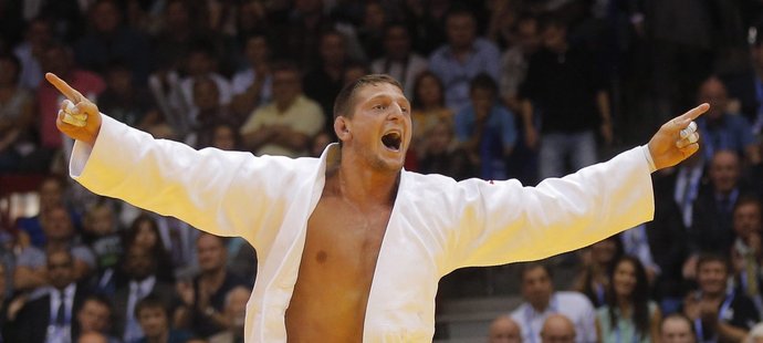 Český judista Lukáš Krpálek vybojoval zlato na mistrovství světa a měl z něj ohromnou radost