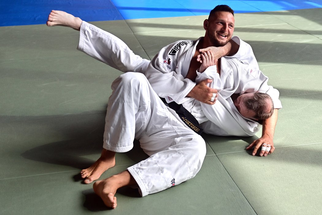 Redaktor deníku Sport Martin Hašek si vyzkoušel judo s Lukášem Krpálkem