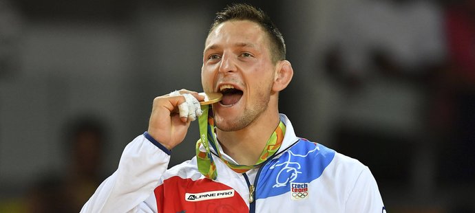 Obrovská radost Lukáše Krpálka ze zisku zlaté olympijské medaile
