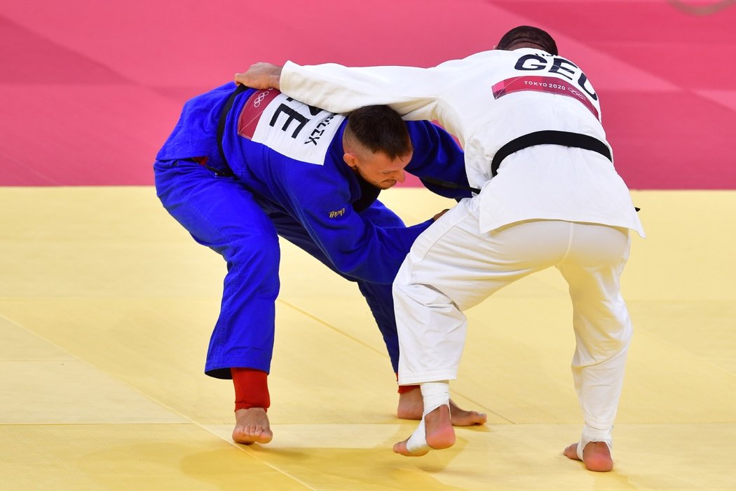 Lukáš Krpálek vybojoval v Tokiu zlatou medaili.