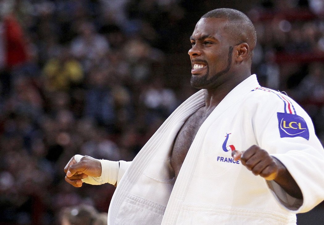 Teddy Riner se raduje z finálového vítězství ve finále MS