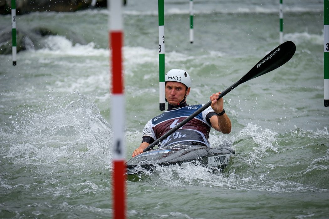 Vít Přindiš ve finálové jízdě Světového poháru v Pau