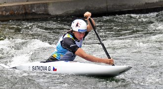 První triumf v SP! Satková vyhrála s velkým náskokem, soupeřky chybovaly