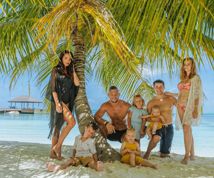 Rodiny Jiřího Prskavce a Lukáše Krpálka si užili společnou dovolenou na Maledivách