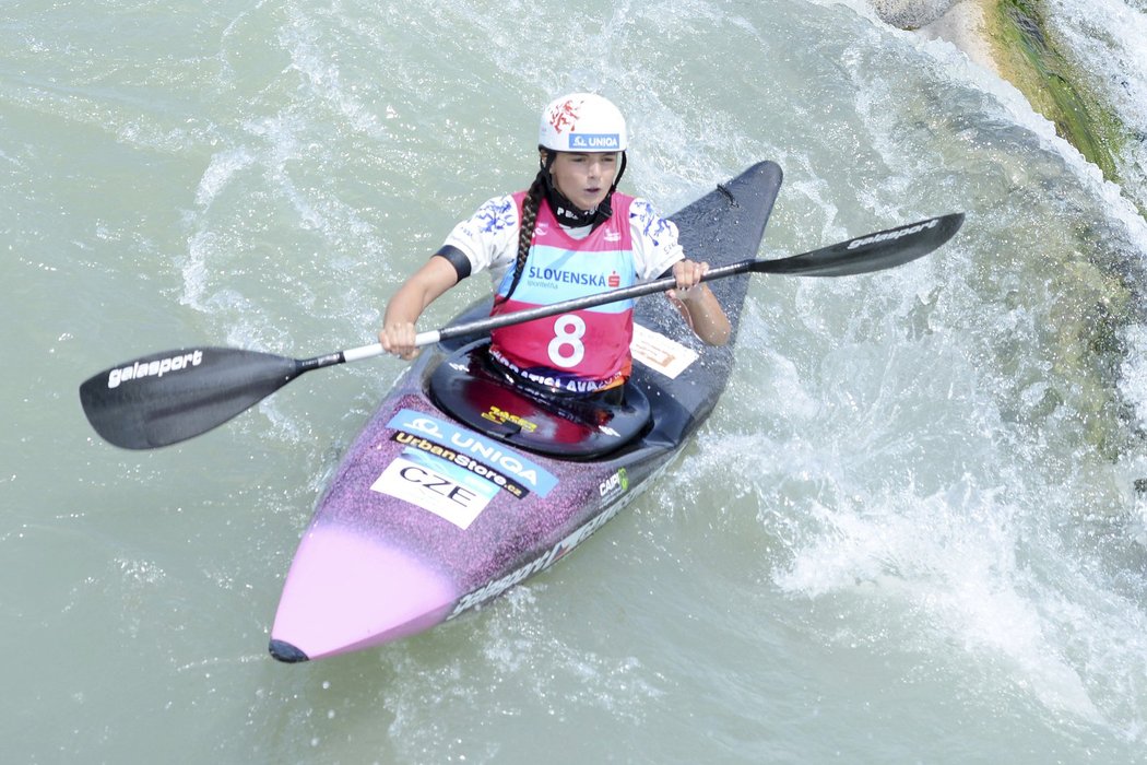 Česká kajakářka Antonie Galušková vybojovala titul juniorské mistryně světa