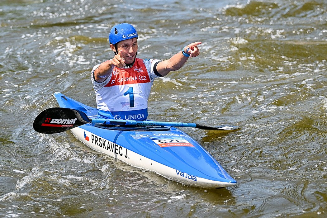 Olympijský vítěz Jiří Prskavec na domácí trati v pražské Troji, kde dojel na čtvrtém místě