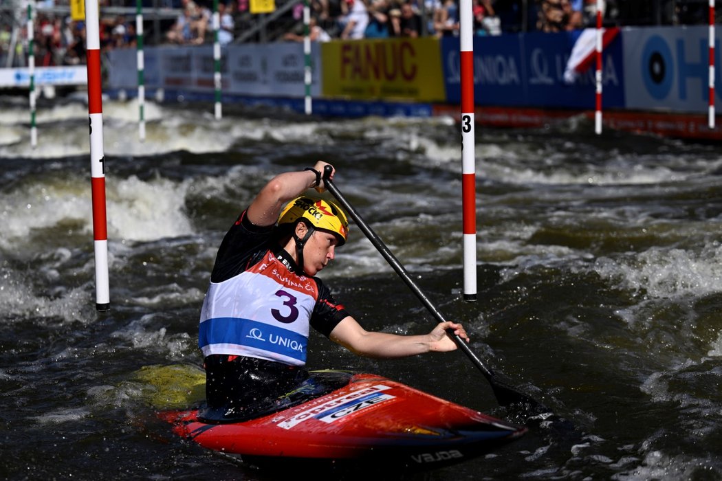 Tereza Fišerová v semifinále závodu SP vodních slalomářů v Troji