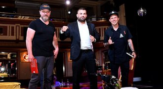 KARLOS SHOW: Robocop Podmol a lamačka kostí, Blažek řekl, jak se topil