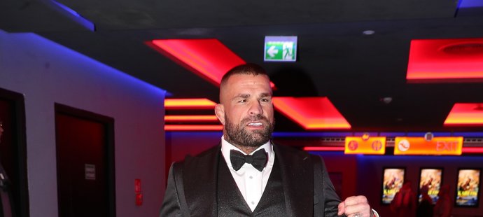 Český MMA zápasník Karlos Vémola se zúčastnil předpremiéry vlastního dokumentu