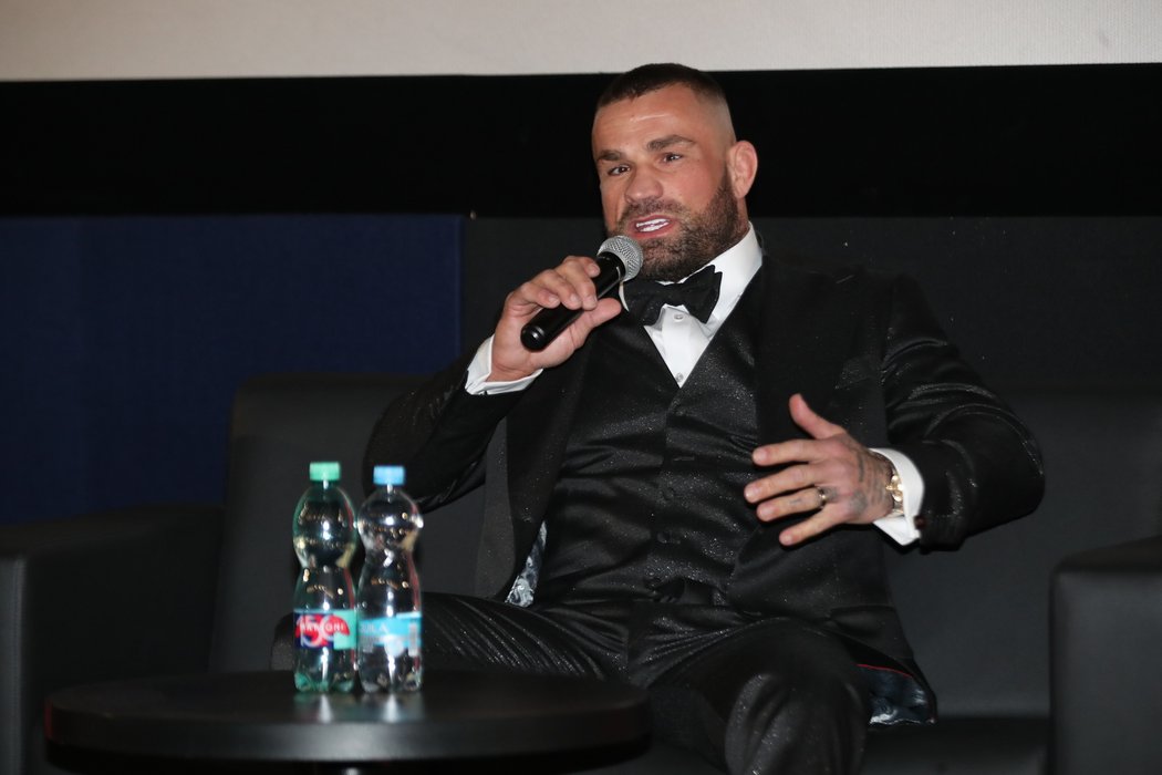 Film slavného českého MMA zápasníka Karlose Vémoly měl projekci pro novináře