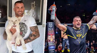 Karlos Vémola bojuje o zastavení stíhání: Přiznal se k trestnému činu?! Karlos Vémola bojuje o zastavení stíhání: Přiznal se k trestnému činu?!