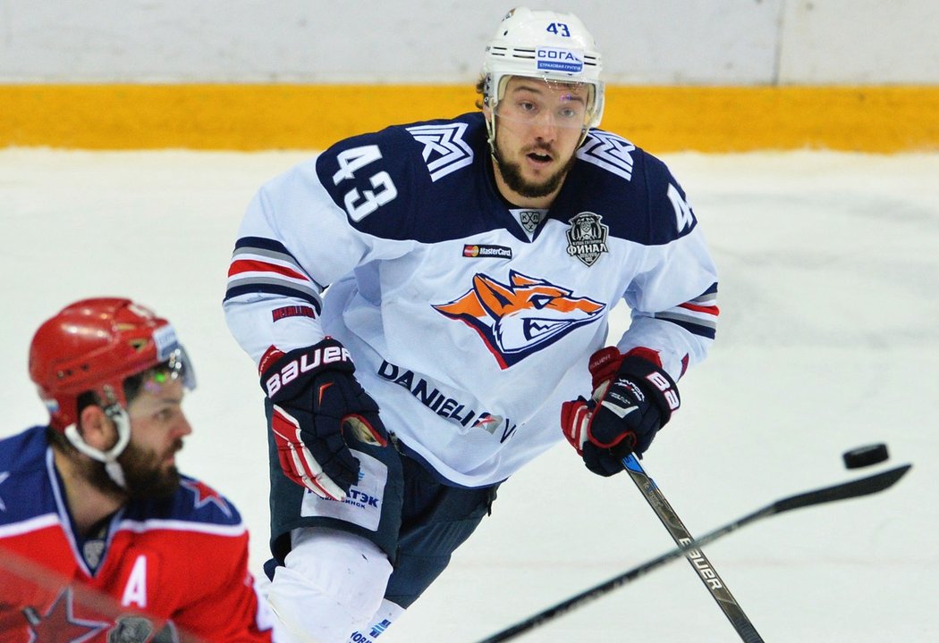Jan Kovář v KHL válí