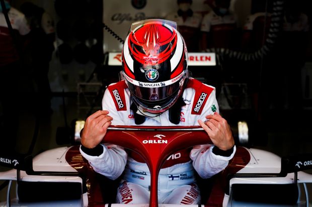 Kimi Räikkönen nasedá do formule 1 Alfy Romeo Kimi Räikkönen nasedá do formule 1 Alfy Romeo