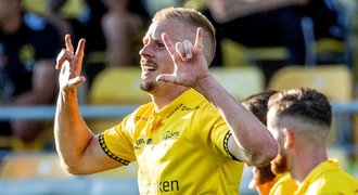 Tři červené za osm minut! Elfsborg zvládl divočinu, Puskás s Čechy padl