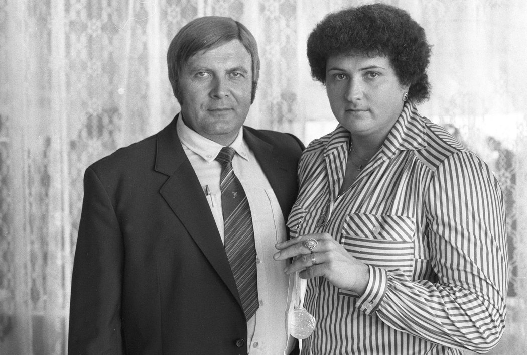 Slavná česká koulařka Helena Fibingerová s manželem Jaroslavem Šmídem (vlevo)