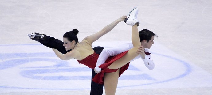 Tessa Virtueová a Scott Moir vybojovali světový titul v tancích na ledě.