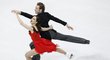 Nathalie Pechalat a Fabian Bourzat v krátkém tanci, ve kterém zaútočili na titul mistrů Evropy