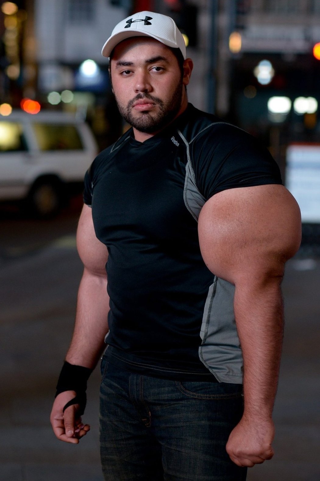 Moustafa Ismail, muž s největším bicepsem na světě