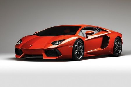 Nový luxusní sportovní vůz Cristiana Ronalda, Lamborghini Aventador