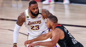 LeBron řídil vyřazení Houstonu, Lakers jsou v semifinále NBA po 10 letech