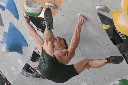 Adam Ondra na otevřeném tréninku v Praze