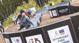 Boardování na Lipně: Děti učila na pumptracku i olympionička Samková
