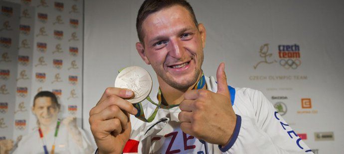 Český judista Lukáš Krpálek se zlatou medailí.