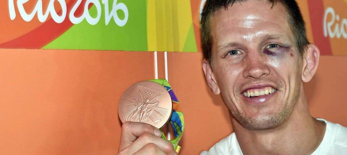 Dirk Van Tichelt si obtisk pod okem neodnesl z olympijské bitvy