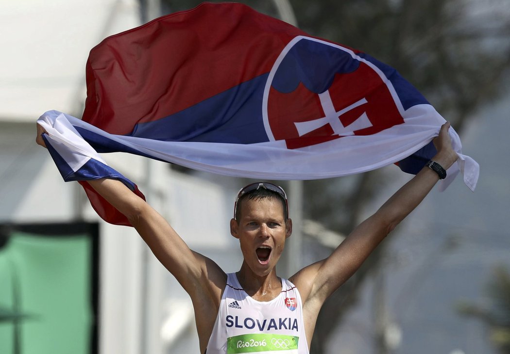 Slovenský chodec Matej Tóth vyhrál maraton na 50 km