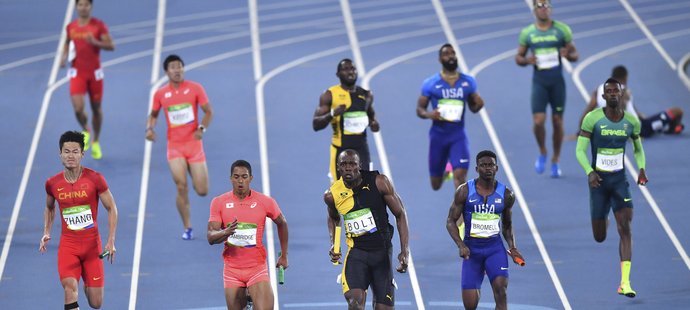 Do cíle štafety doběhl první fenomenální Jamajčan Usain Bolt