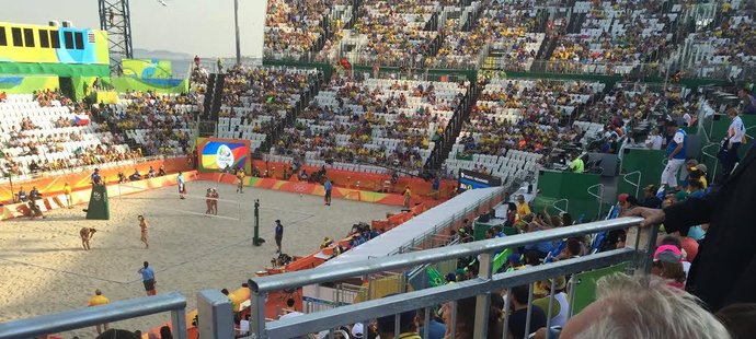 Prezident Miloš Zeman fandí na olympiádě v Riu plážovým volejbalistkám