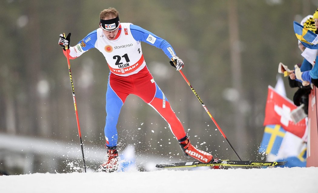 Lukáš Bauer si v závodě na 15 kilometrů doběhl pro sedmé místo