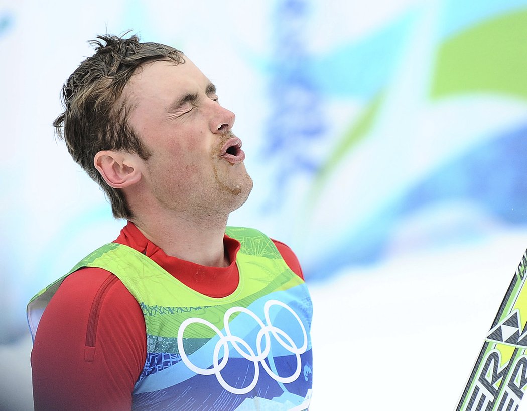 Dvojnásobný olympijský vítěz v běhu na lyžích Petter Northug způsobil pod vlivem alkoholu dopravní nehodu, při níž byl zraněn jeden člověk