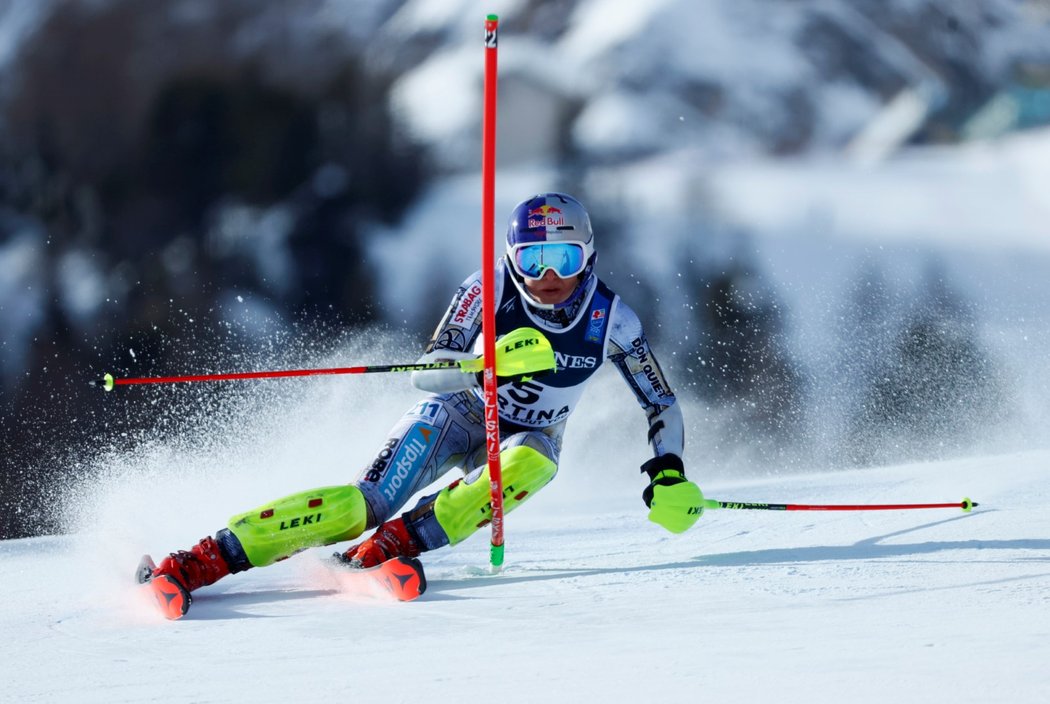 Ester Ledecká při slalomu v rámci kombinace na mistrovství světa